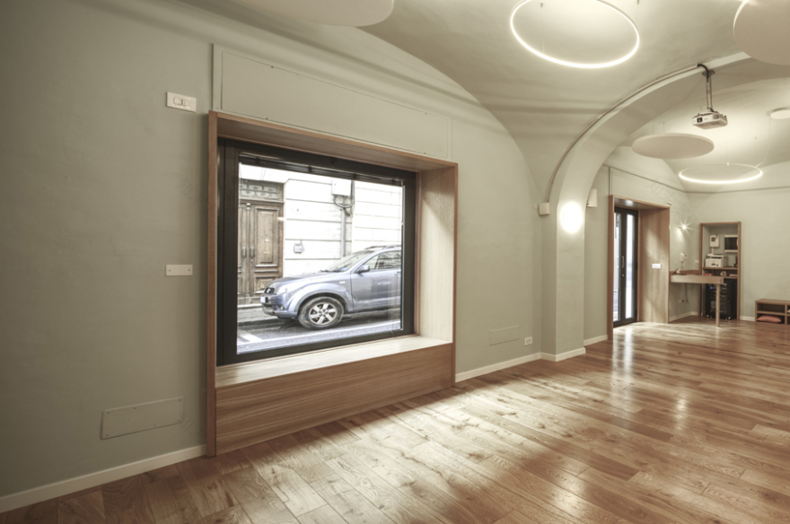 历史建筑中的现代转型 | 温暖木质的多功能空间-0