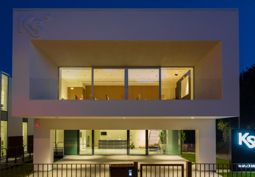 KSENIA SECURITY 总部办公建筑-12