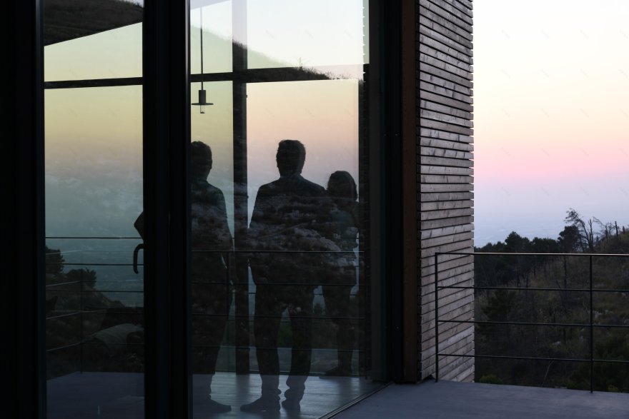 绿意盎然的自然之家——意大利 Villa Luz 别墅设计-20