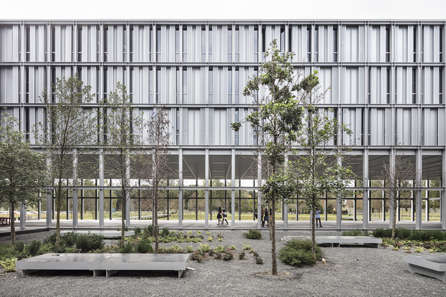 ENSAE学院巴黎萨克雷校区，法国/轻盈的钢结构带来开放、友好而宁静的氛围-13