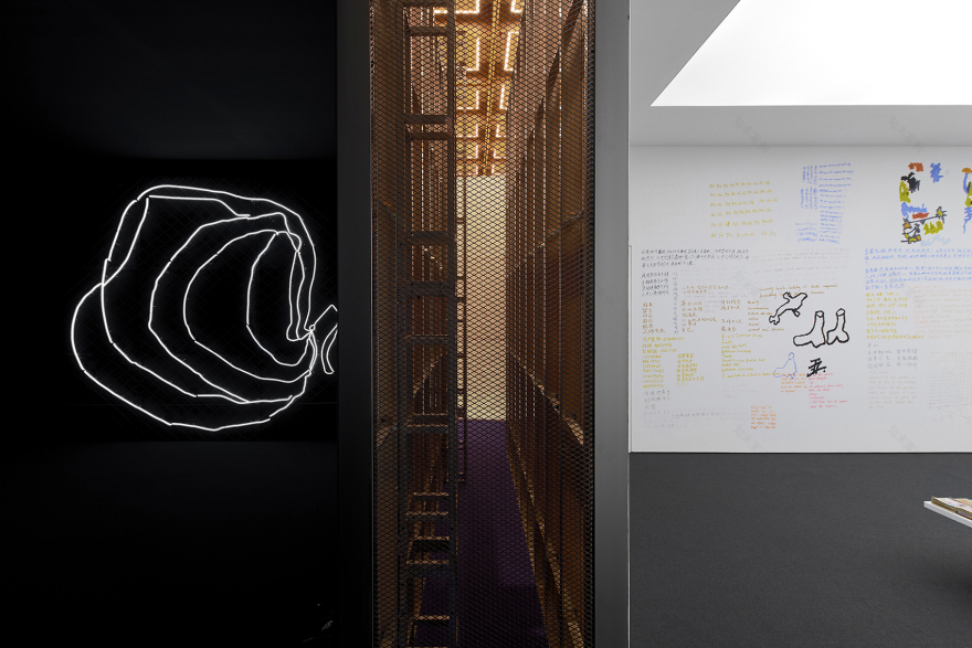 “生命惊奇”泰康收藏展,北京/穿行于“里外”之间-40