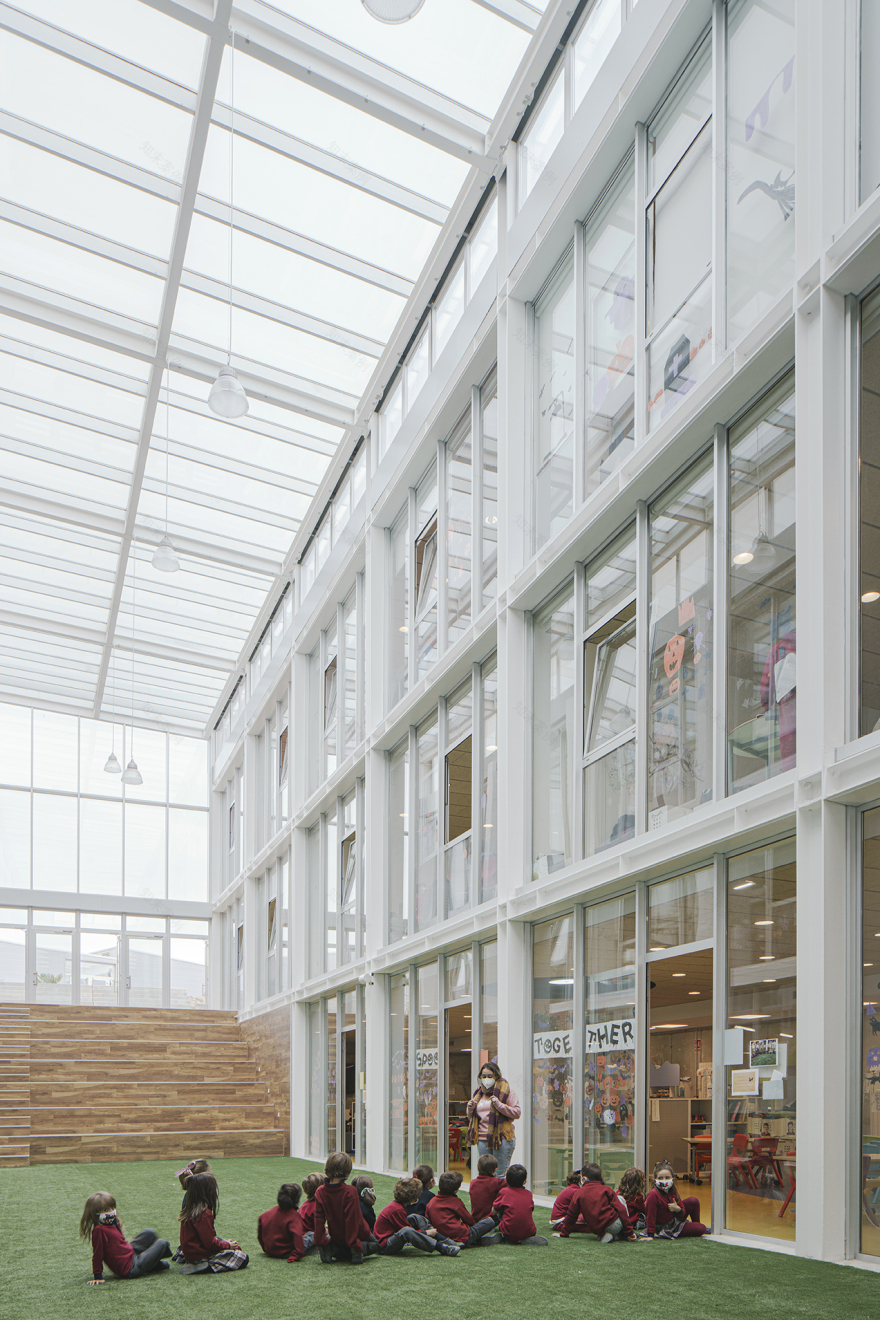 英国学校阿朗戈校区教室翻新设计-11