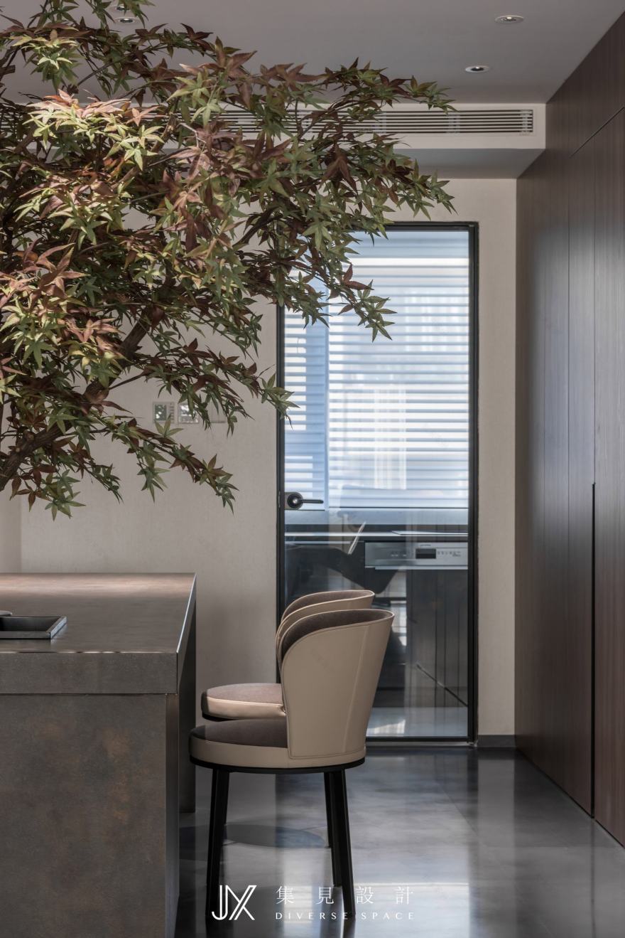 斜坡户型的学区房改造丨集见团队-21