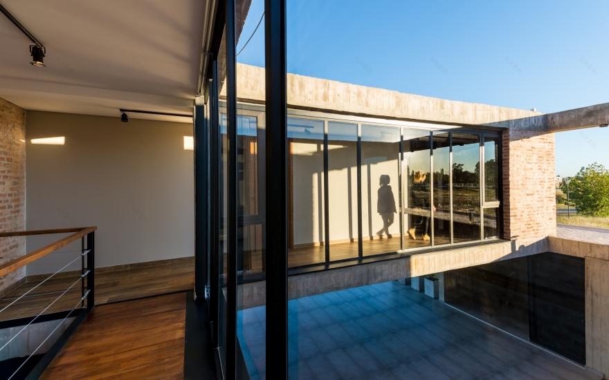 自然与生活共融的别墅设计-14