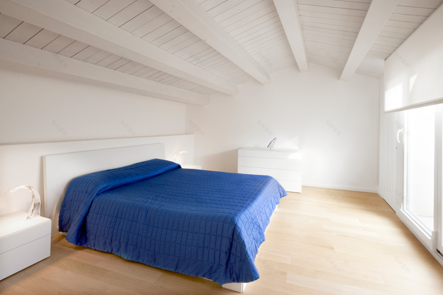 历史中心的小型豪华别墅改造-3