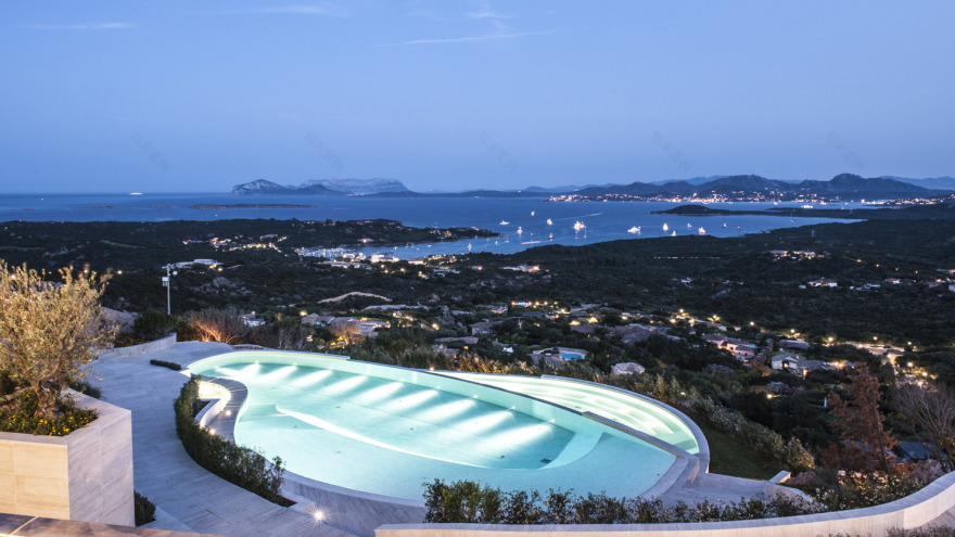 风之岬的现代豪华别墅-4