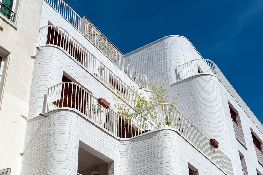 巴黎公寓建筑 | 修复与创新的完美结合-0