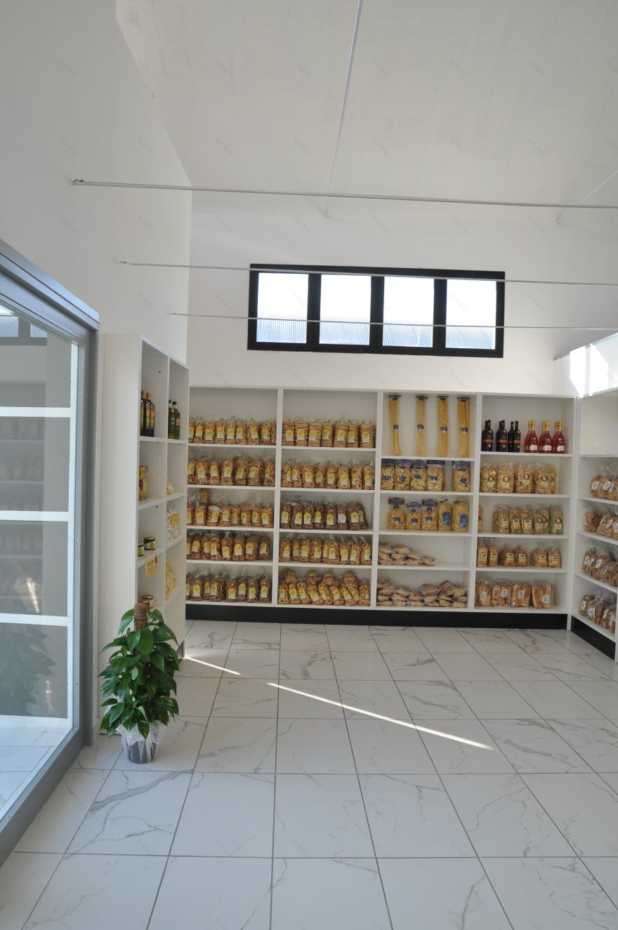 复古车间变身奶酪工坊,手工制作展现纯粹美味-11