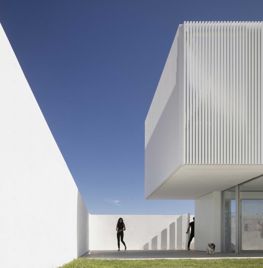 西班牙皮埃拉之家丨FRAN SILVESTRE ARQUITECTOS-4