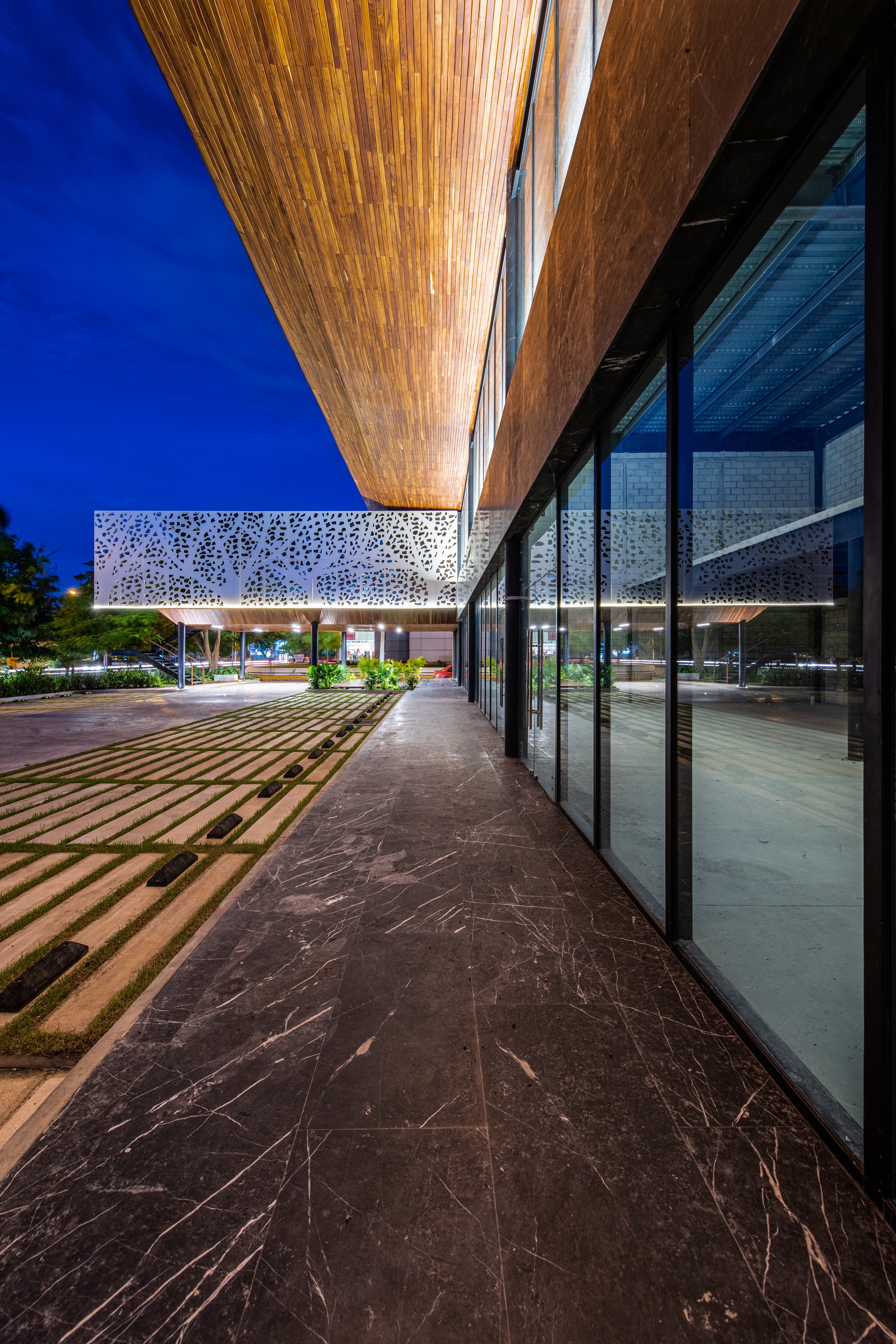 墨西哥 Polanco Plaza 商业项目-19