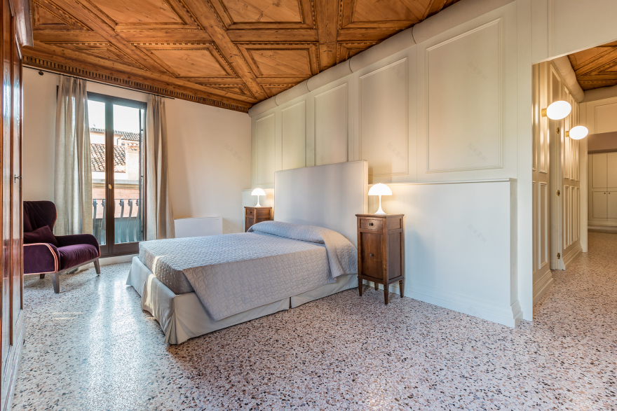 威尼斯 15 世纪宫殿改造,打造奢华旅游公寓-14