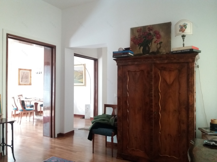 罗马 1938 年老建筑翻新公寓,重现经典韵味-13