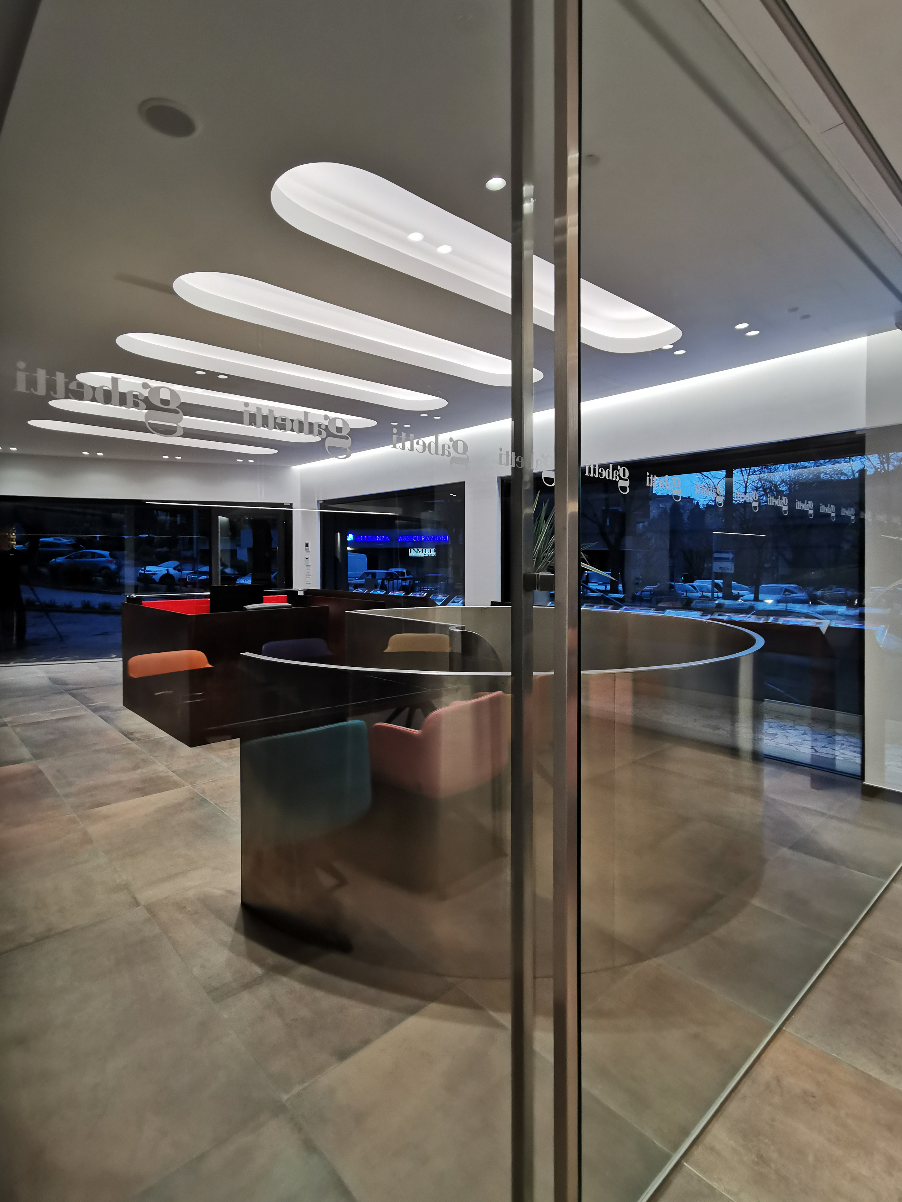 Gabetti Agency · 融合城市景观的室内设计-2