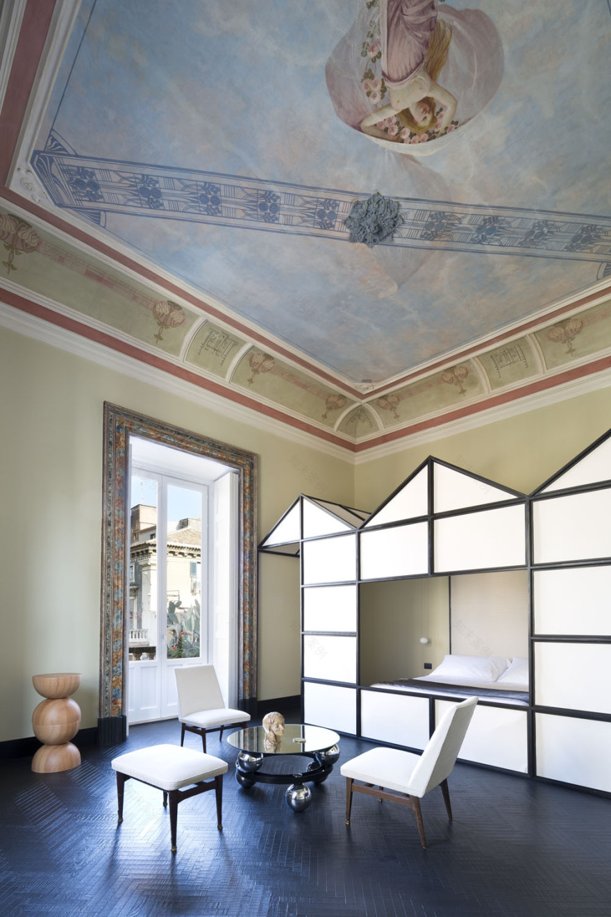 古堡中的豪华别墅设计-23