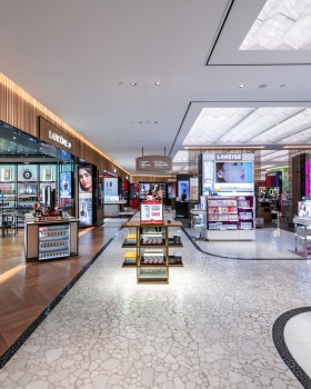 澳门 DFS T Galleria 中国园林风格奢华化妆品店