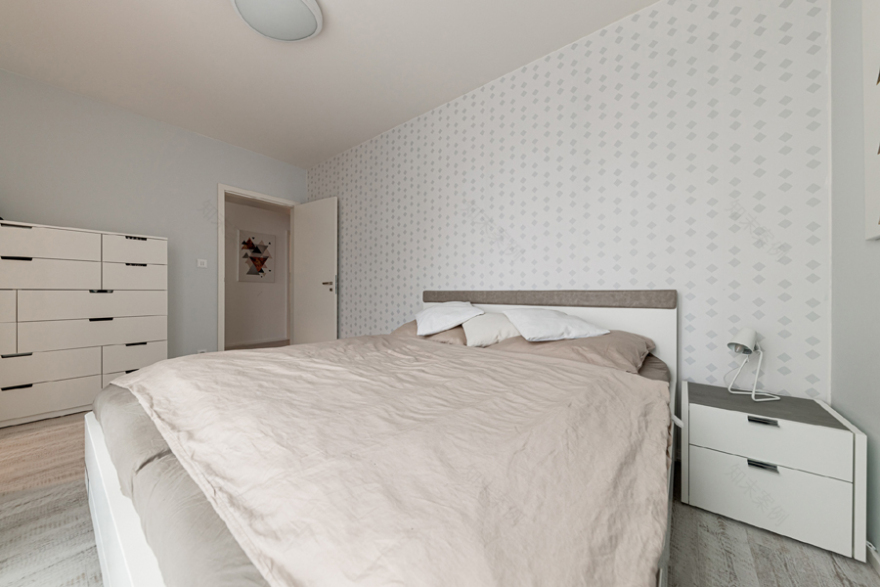 新开发楼盘的豪华顶层公寓-4