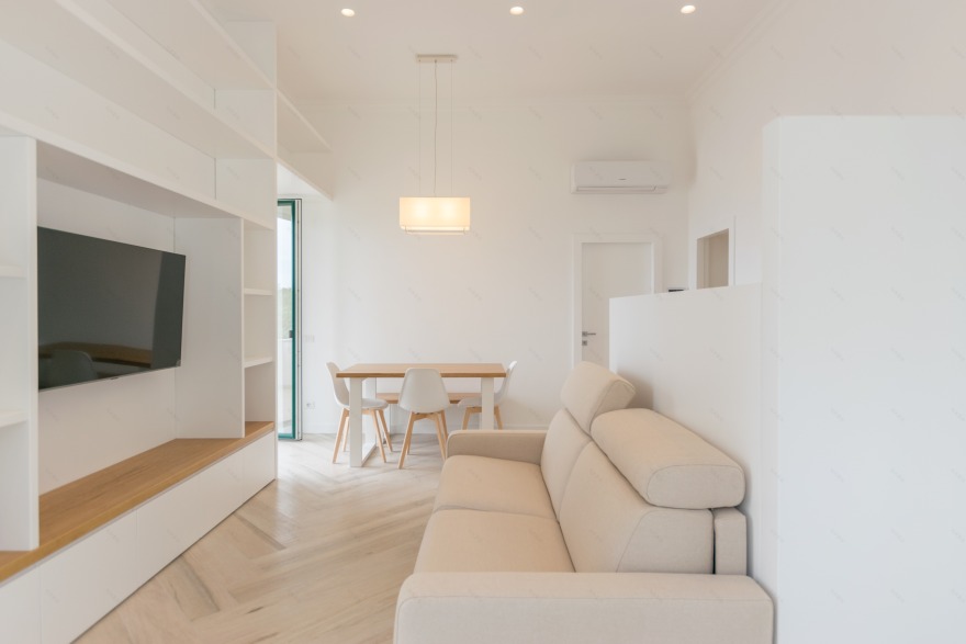 简约暖调的海湾美景丨意大利-35