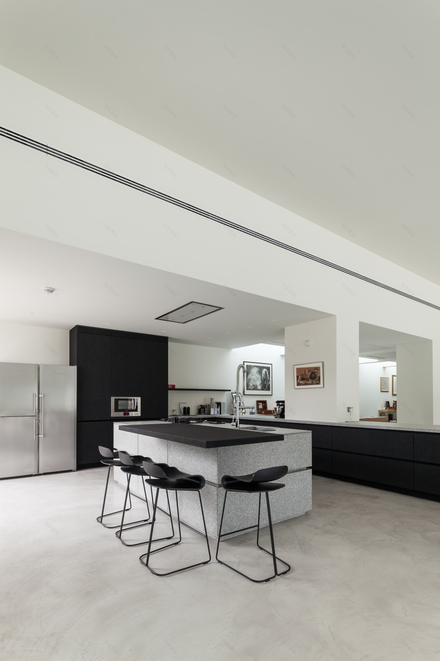 葡萄牙别墅和谐重生,室内外空间完美融合-12