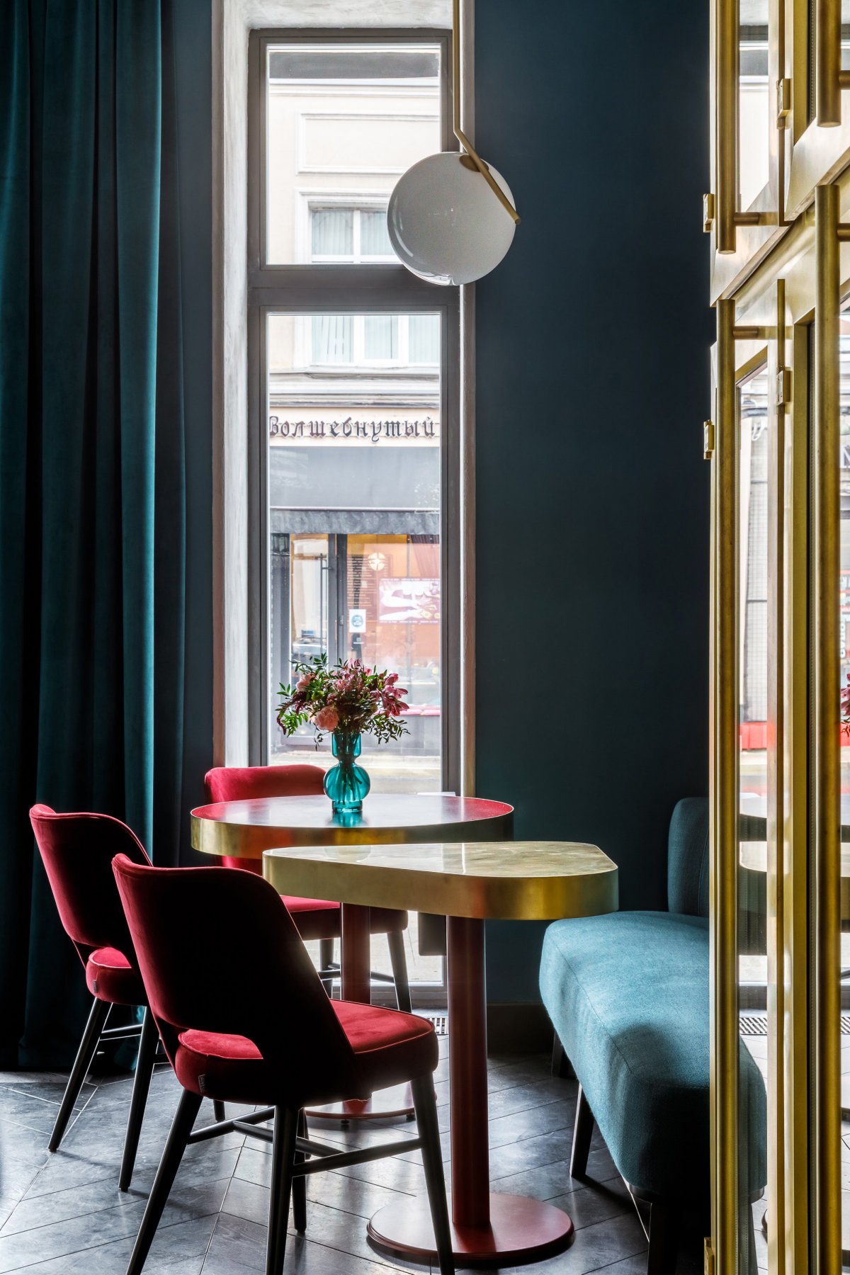 Brodo Design | Alex Brodovich Bar-9