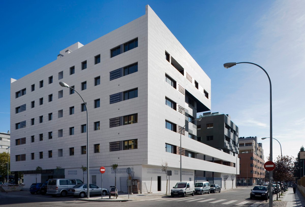 打破城市隔阂,连接山水的教育建筑-5