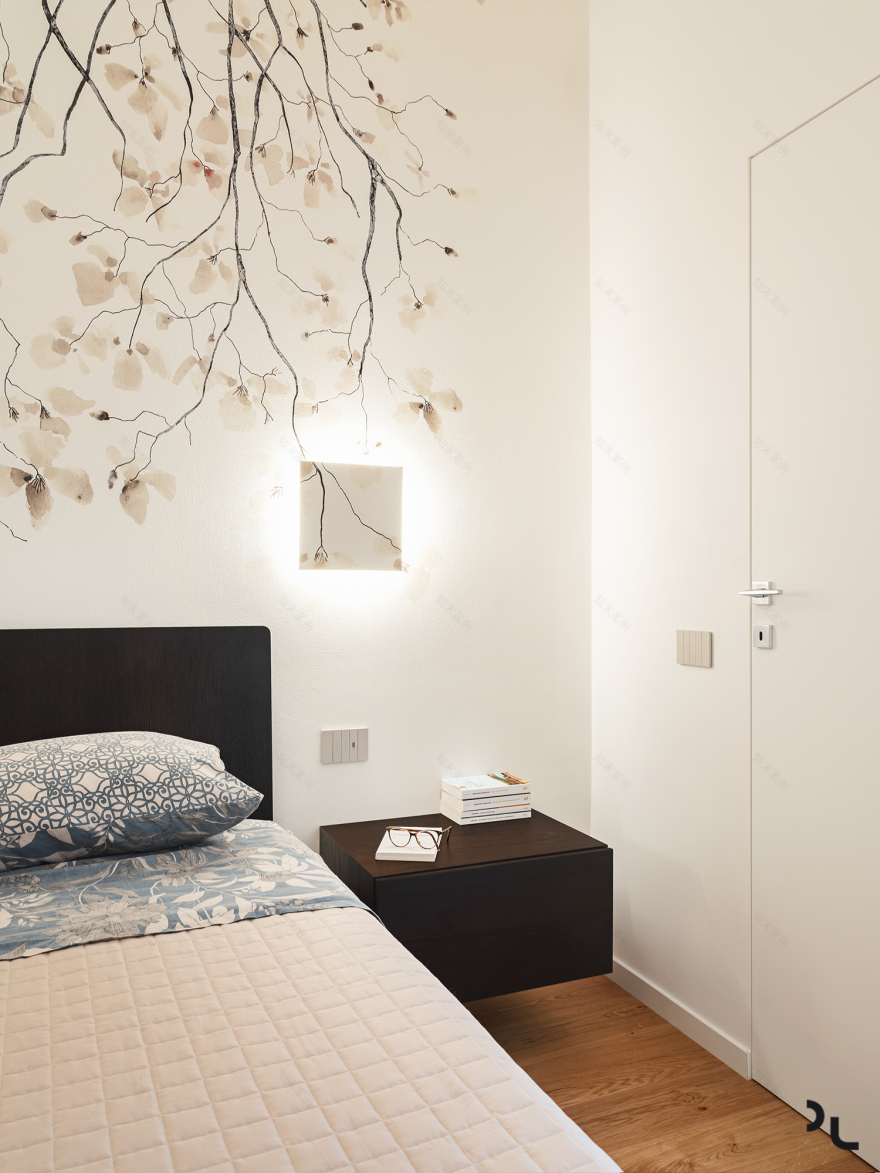 巴里城市气息 | 90 平米旧公寓的现代重生-38