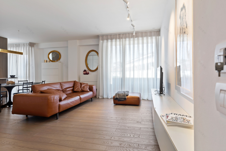 意大利维罗纳中心广场景观别墅设计-5