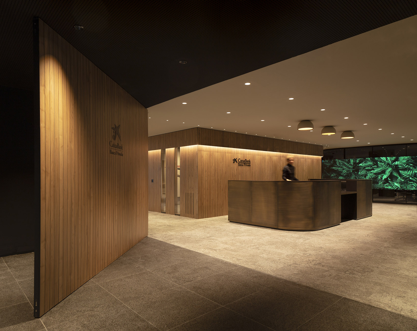 凯克萨银行All in one旗舰办公室，巴塞罗那/用数字化的手段将自然引入室内-27