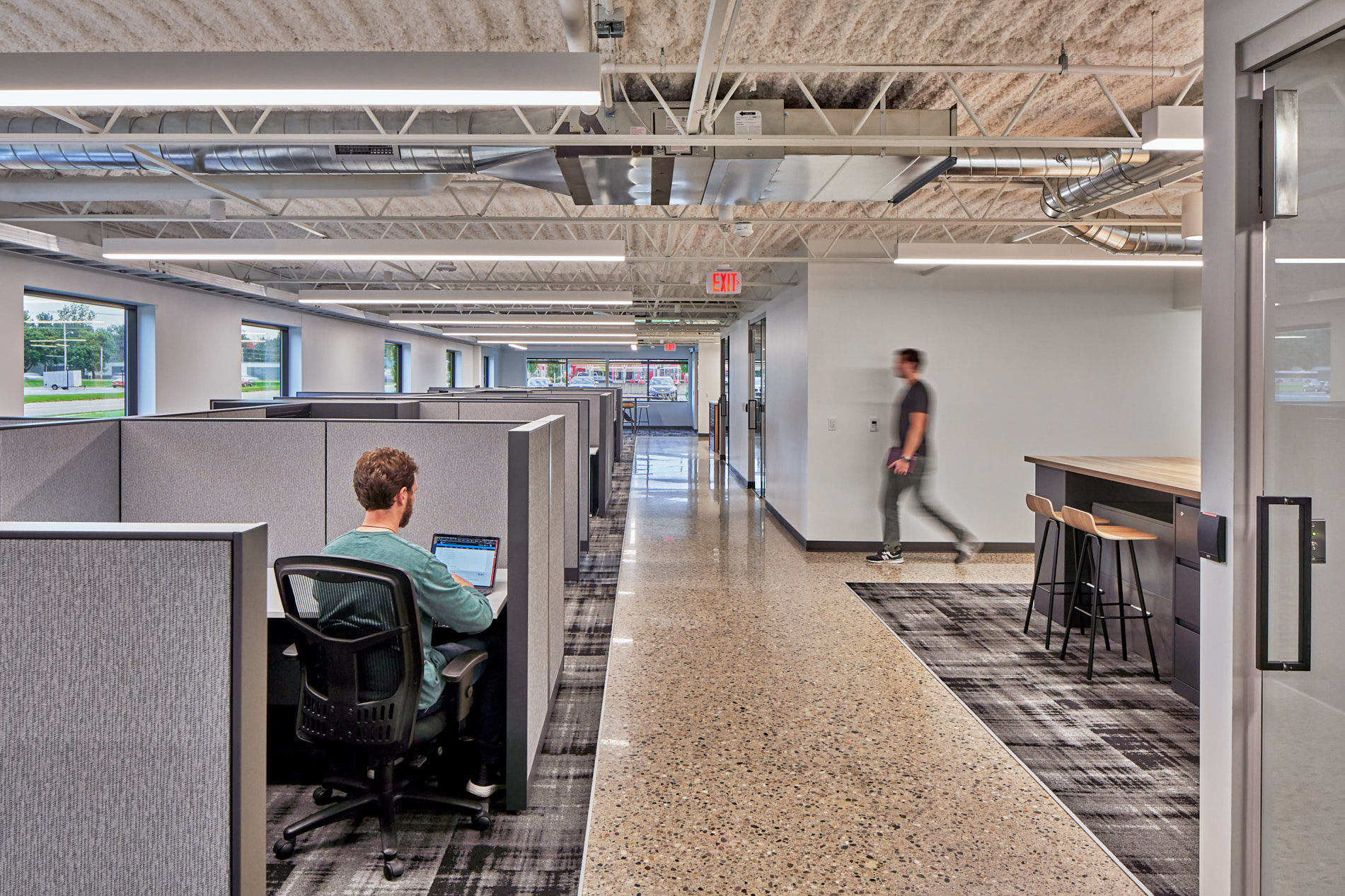 VanDyken Mechanical 总部改造 | 现代高效协同办公空间-6