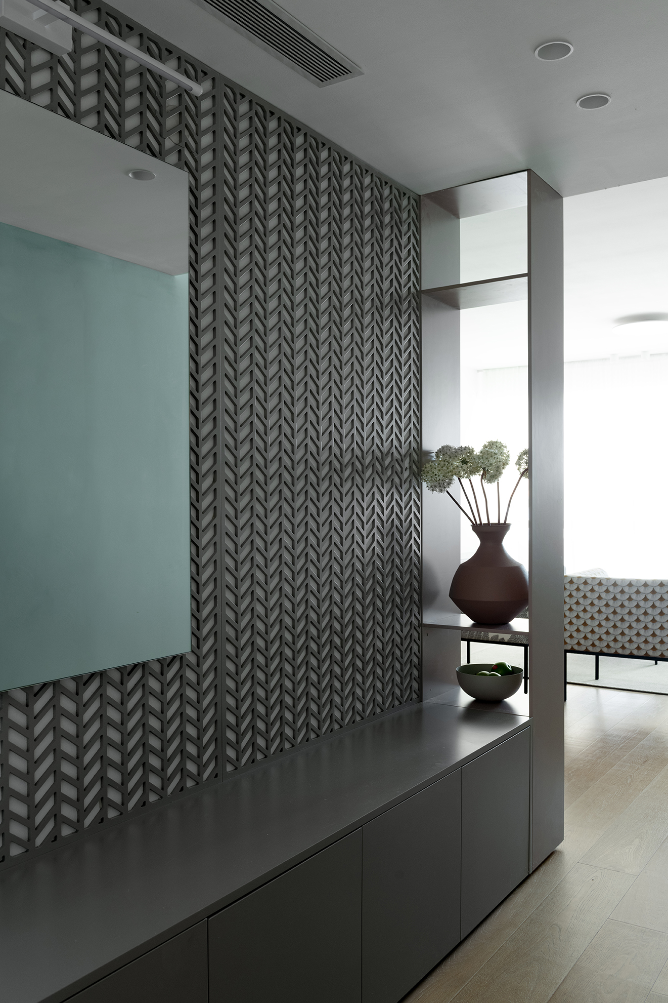 海洋之畔的年轻自由家居-1