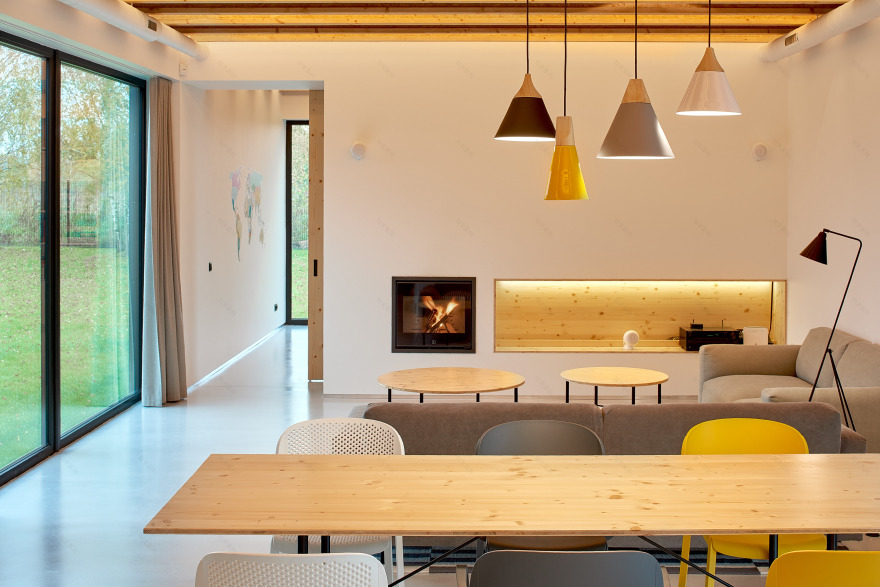 融合传统与现代的立陶宛乡村别墅设计-13