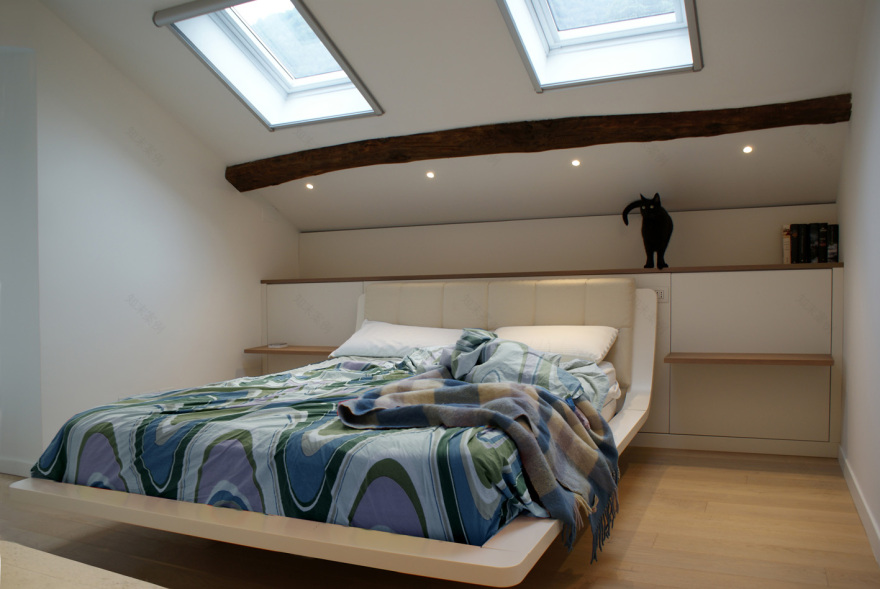 湖滨别墅三层阁楼改造,历史与现代完美融合-15