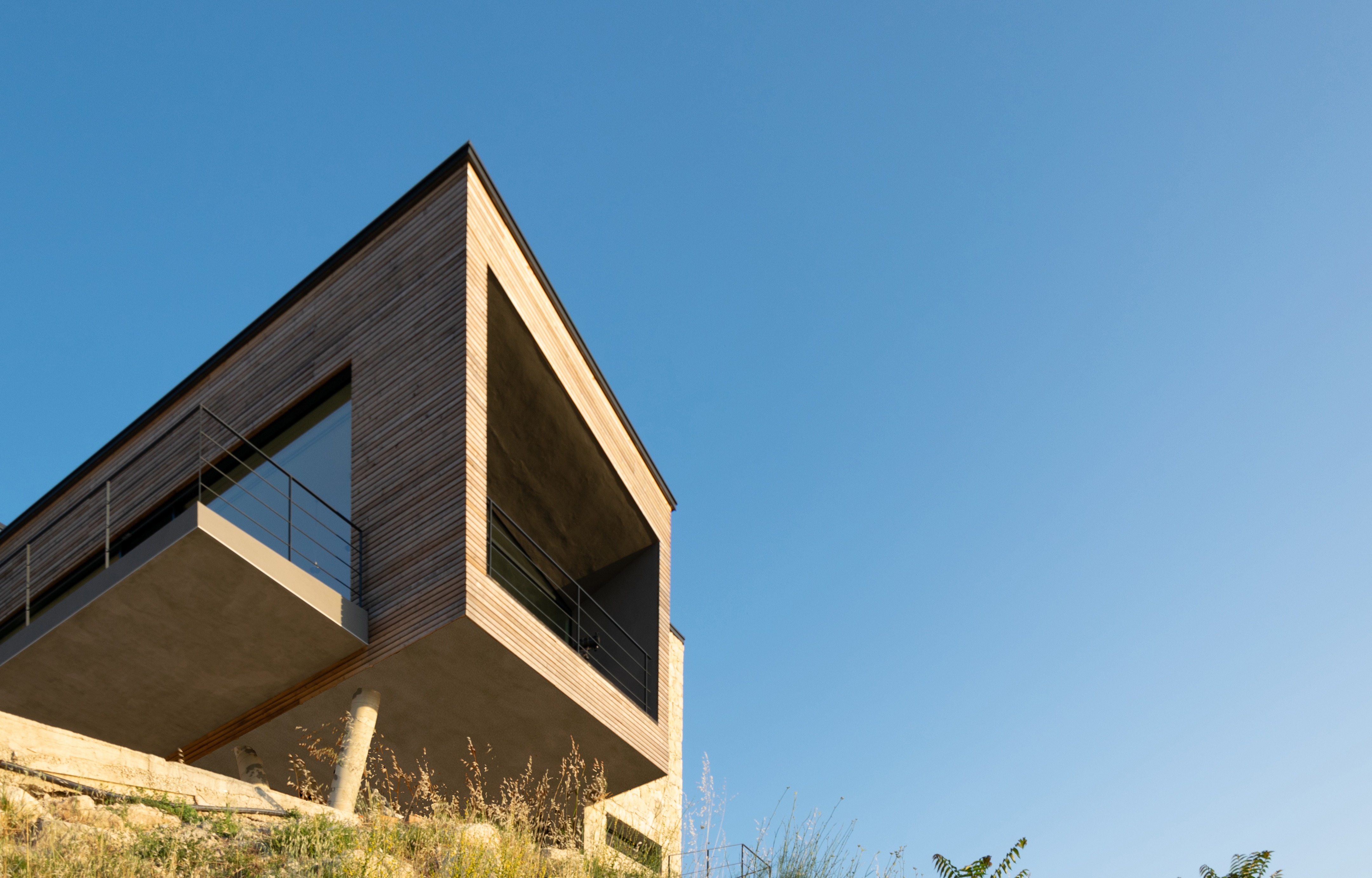 绿意盎然的自然之家——意大利 Villa Luz 别墅设计-7