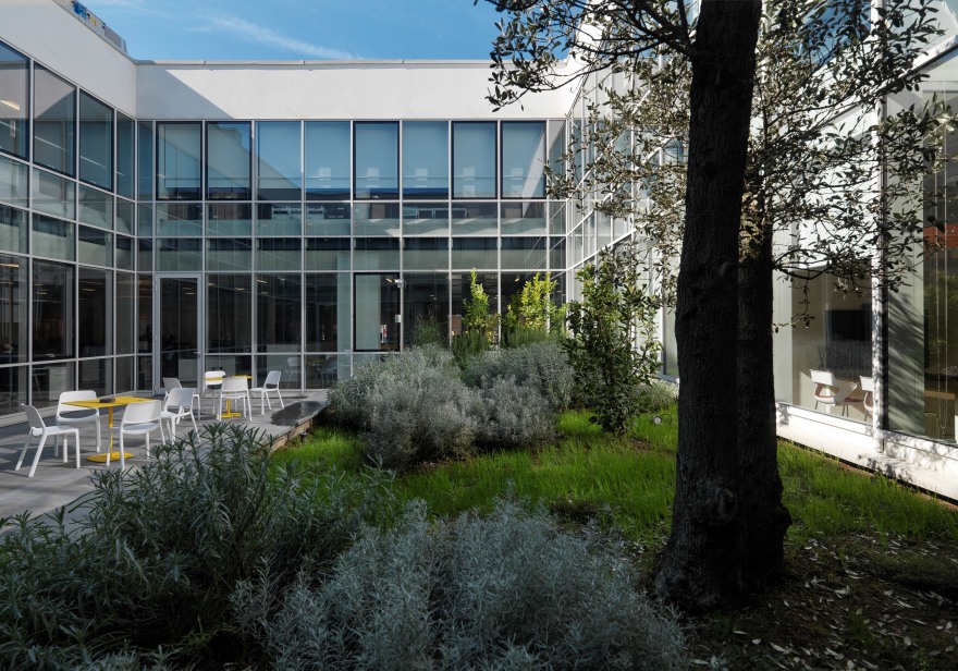 废弃工厂变身为绿色环保的 Arcaplanet 总部-0