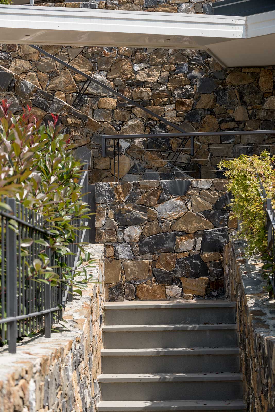 绿意盎然 | 意大利传统石屋的现代演绎-15