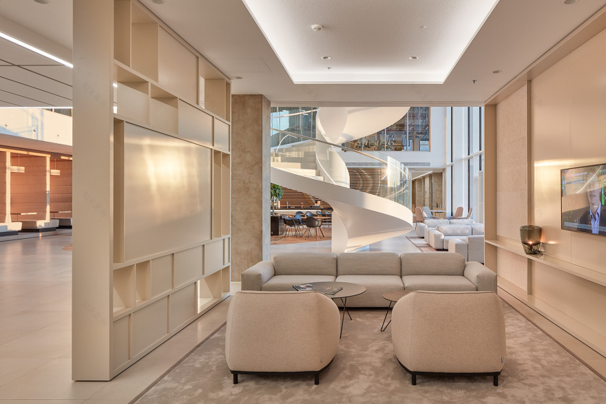 Deloitte Prague 办公室的“生活景观”设计-4