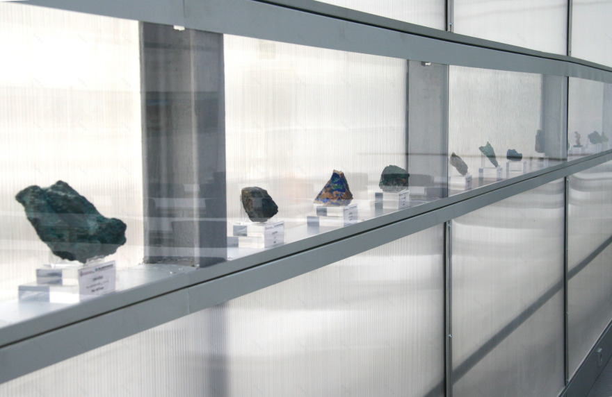 马德里矿业学校多功能金属教室-6