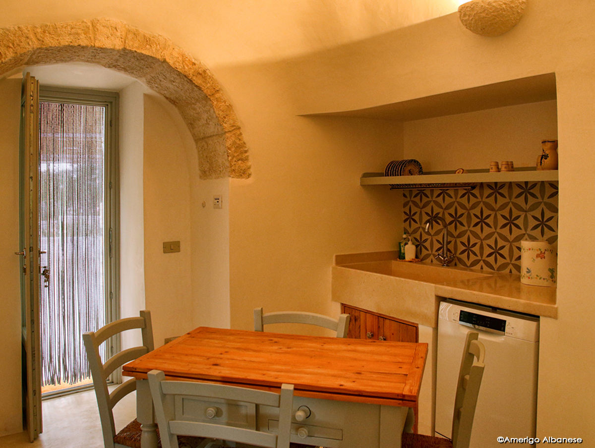 意大利传统石屋改造，绿色环保与现代设计完美融合-3