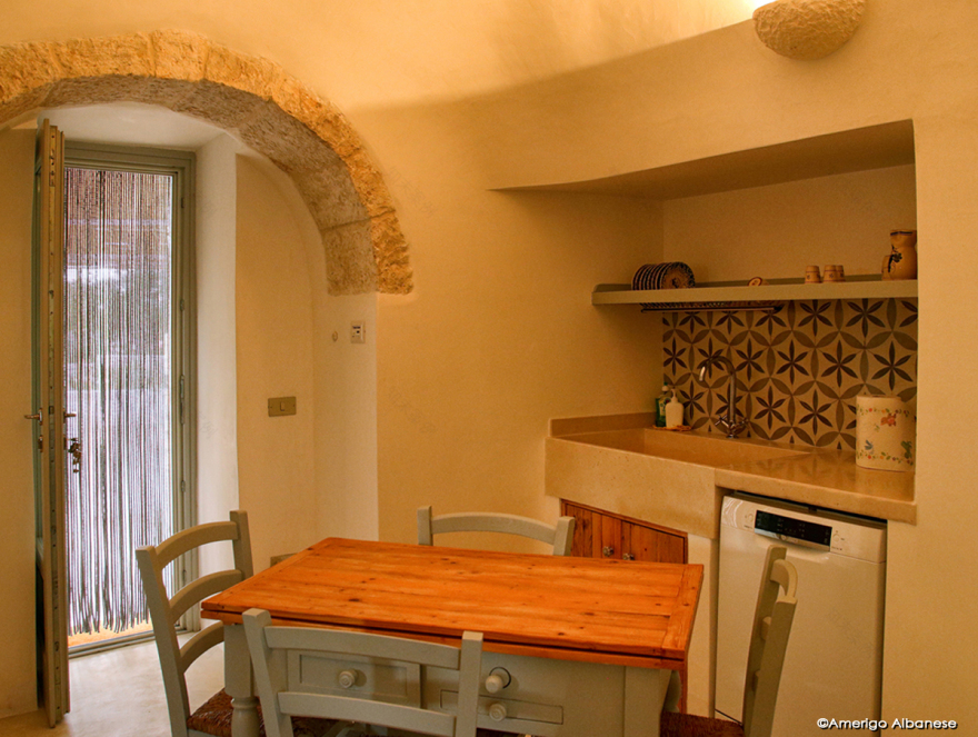 意大利传统石屋改造,绿色环保与现代设计完美融合-3