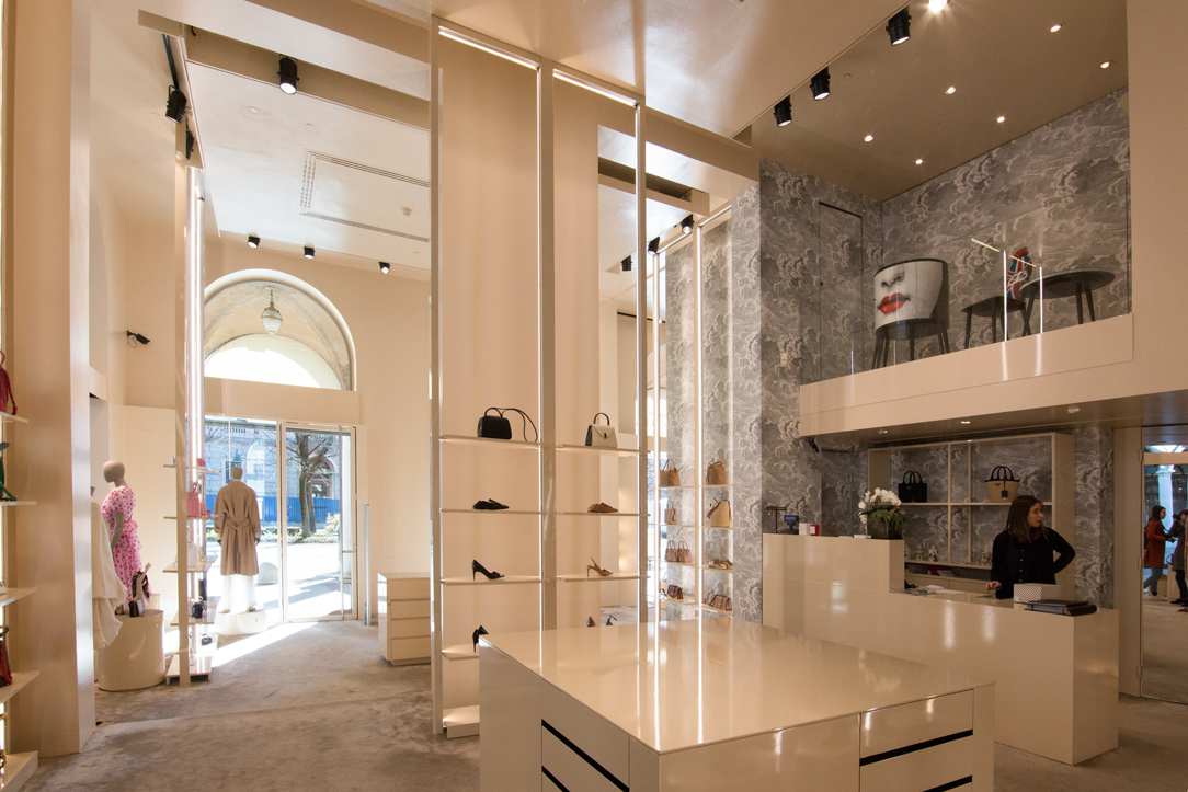 柔美粉色调，颠覆传统设计的奢华商店-4