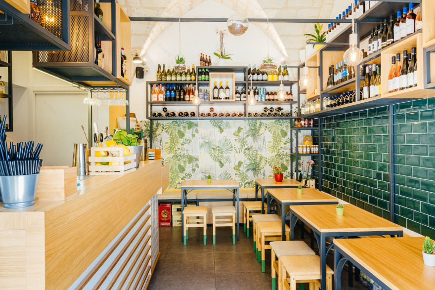 融合传统与现代的普利亚风情小酒馆-0