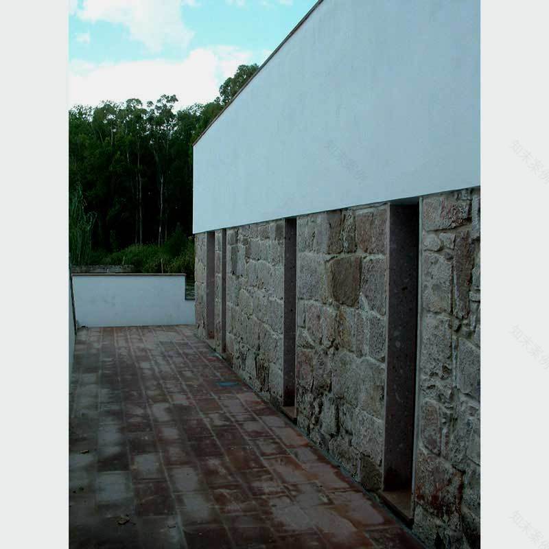 意大利 Fordongianus 公共温泉改造 | 融入环境的精致设计-4