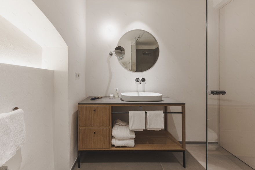 历史韵味与现代设计交融的度假公寓丨意大利-4