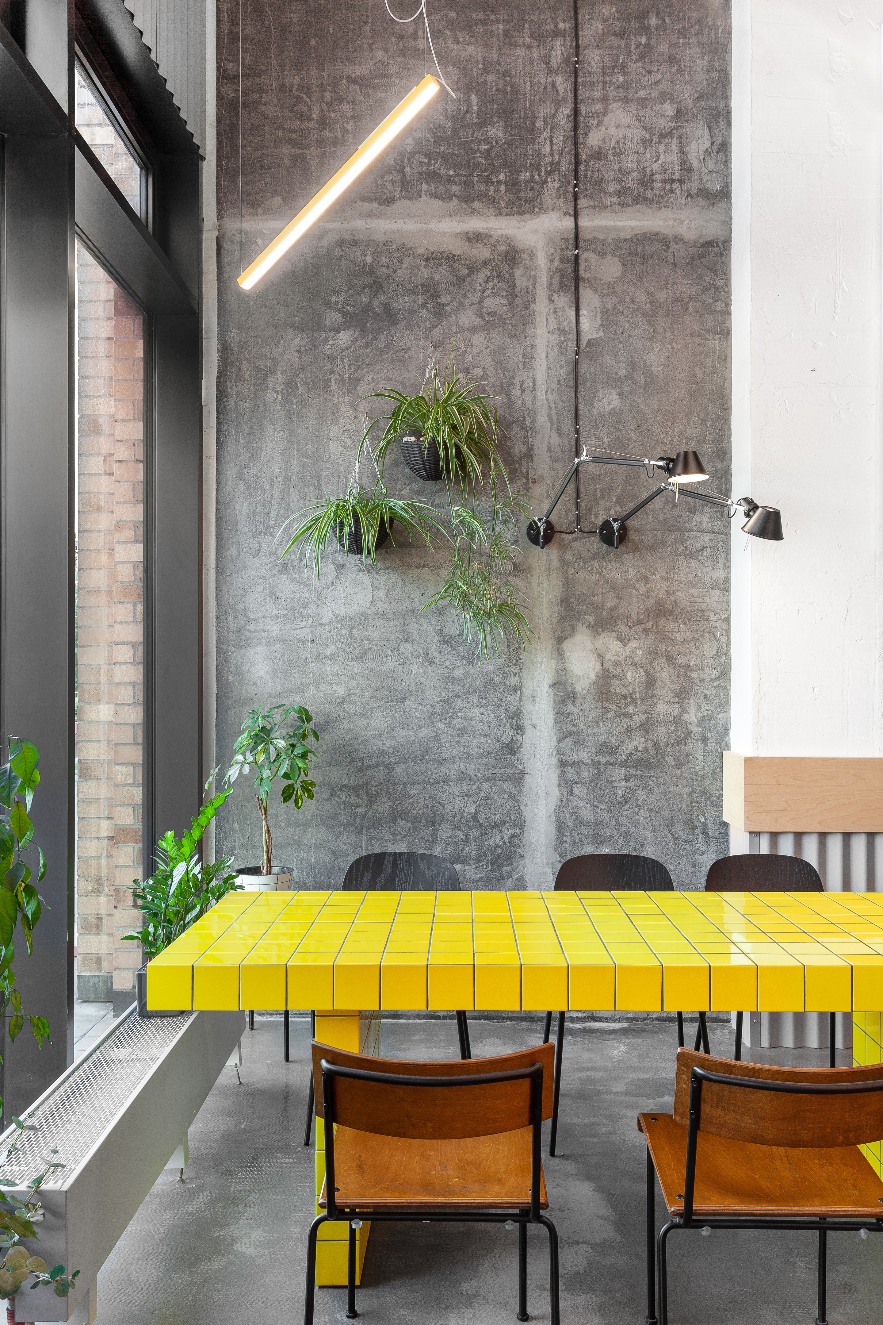 莫斯科住宅区「Savelovsky City」咖啡店，设计师以简约风格打造温馨空间-21