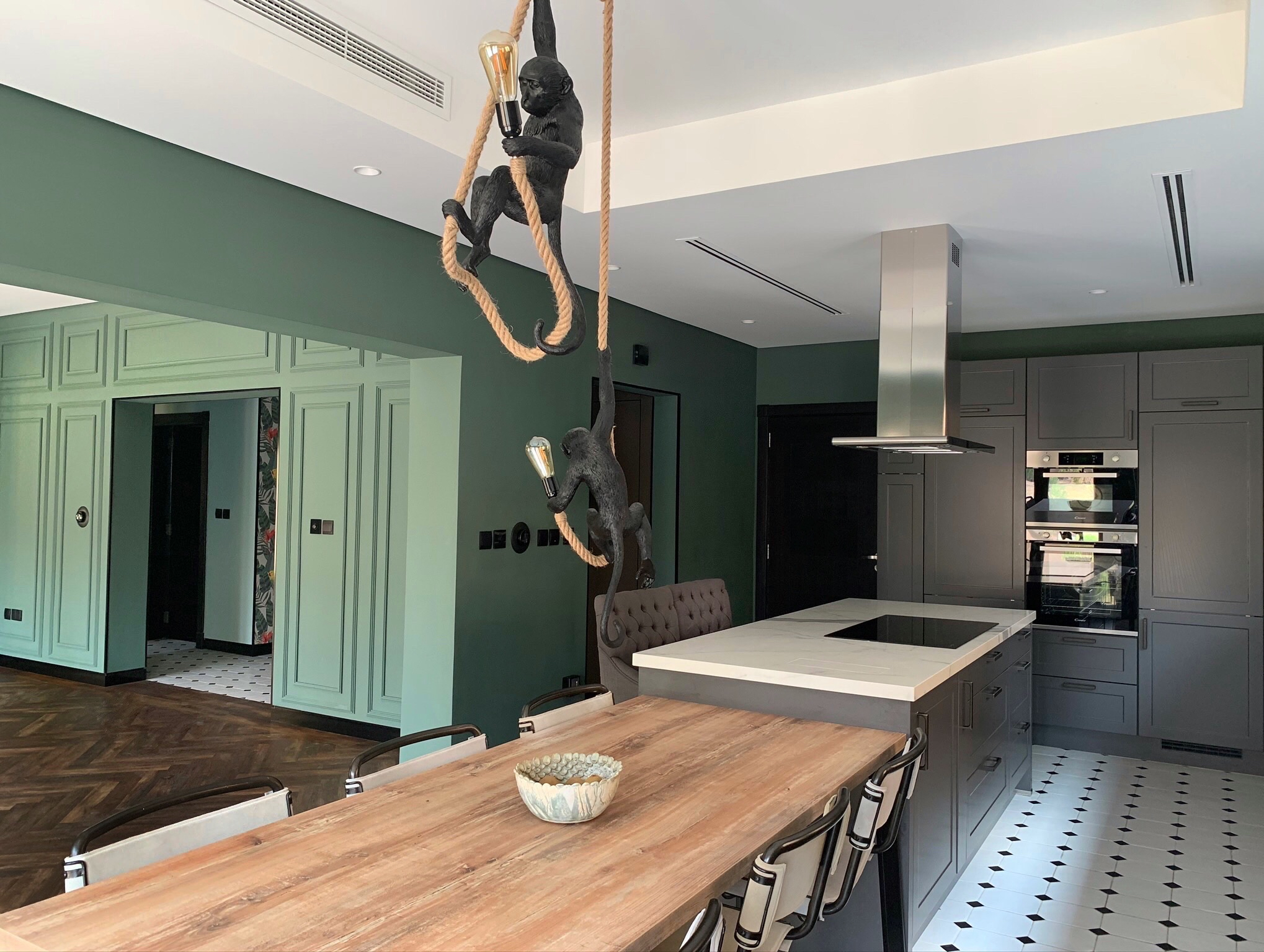 绿意盎然的艺术之旅——融合传统与自然的现代家居设计-5