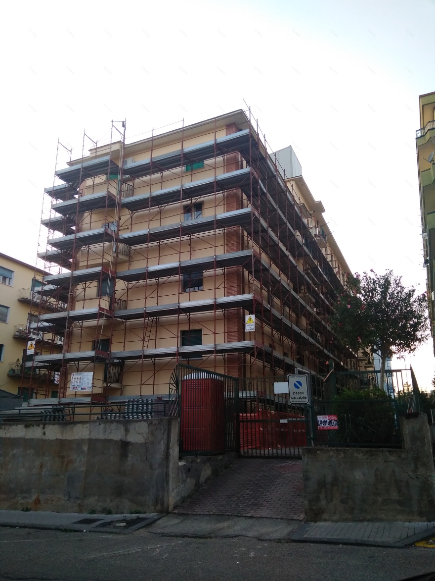 60 年代公寓建筑的翻新奇迹-4