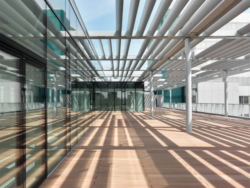 ING Direct 总部大楼现代翻新-1