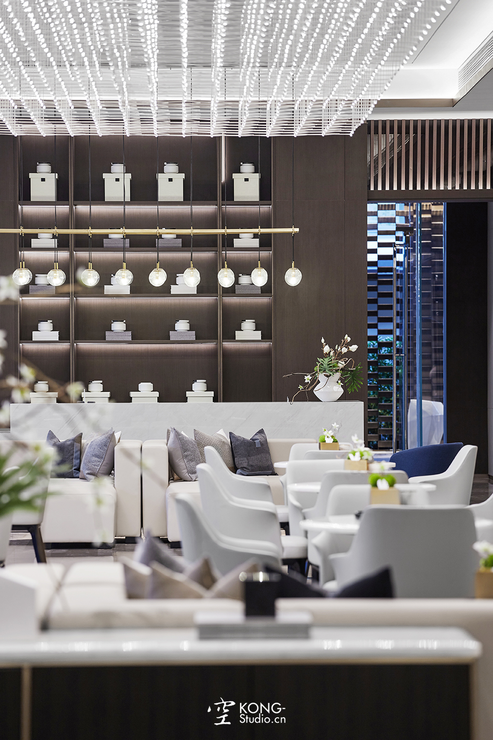 空与间建筑摄影：融创观溪樾销售中心-13