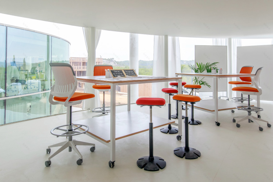 森林中的创新领土——theCamp 高科技园区-15