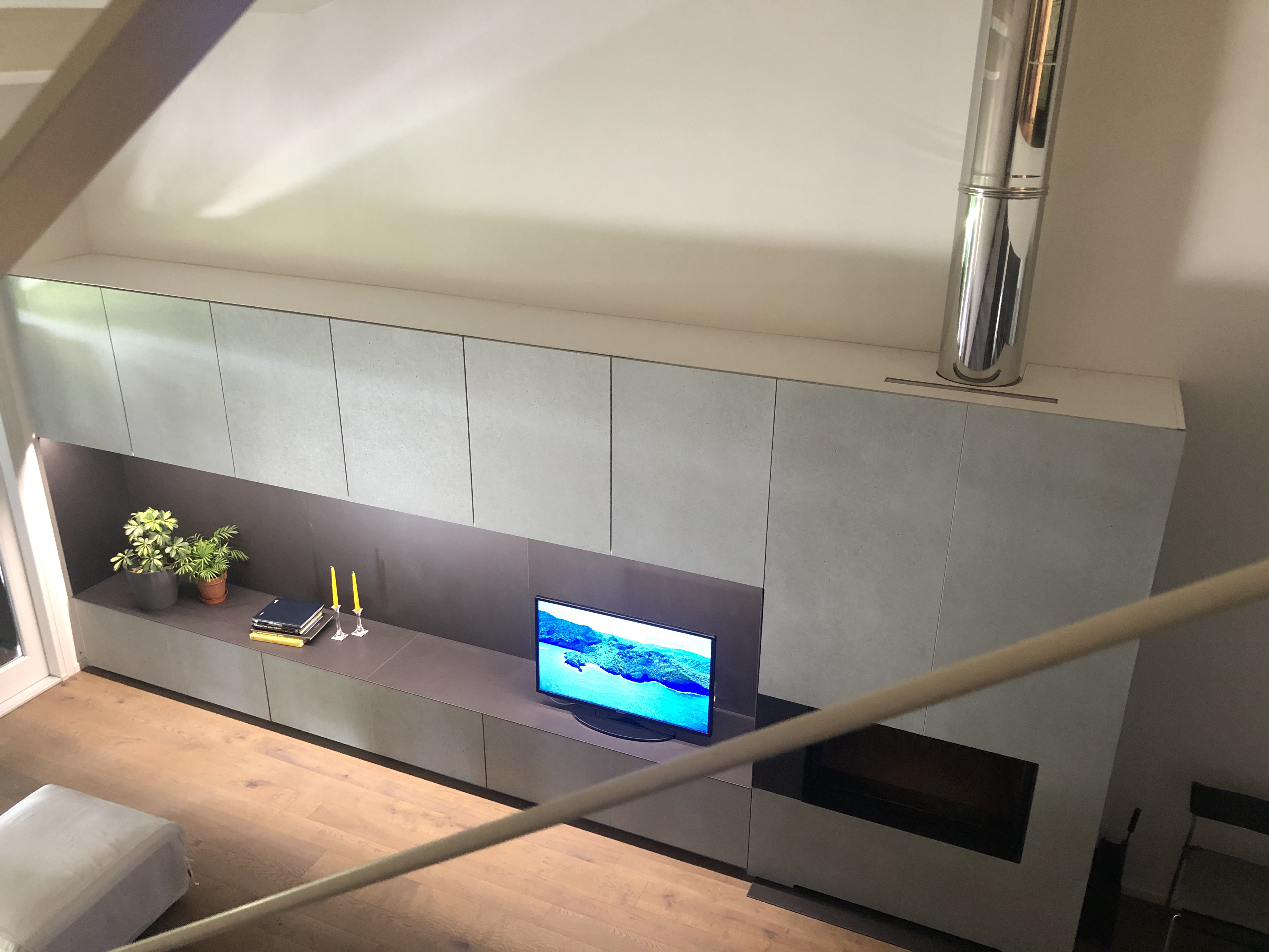 现代生活风格,配有装备墙、电视家具、收纳、集成壁炉-2