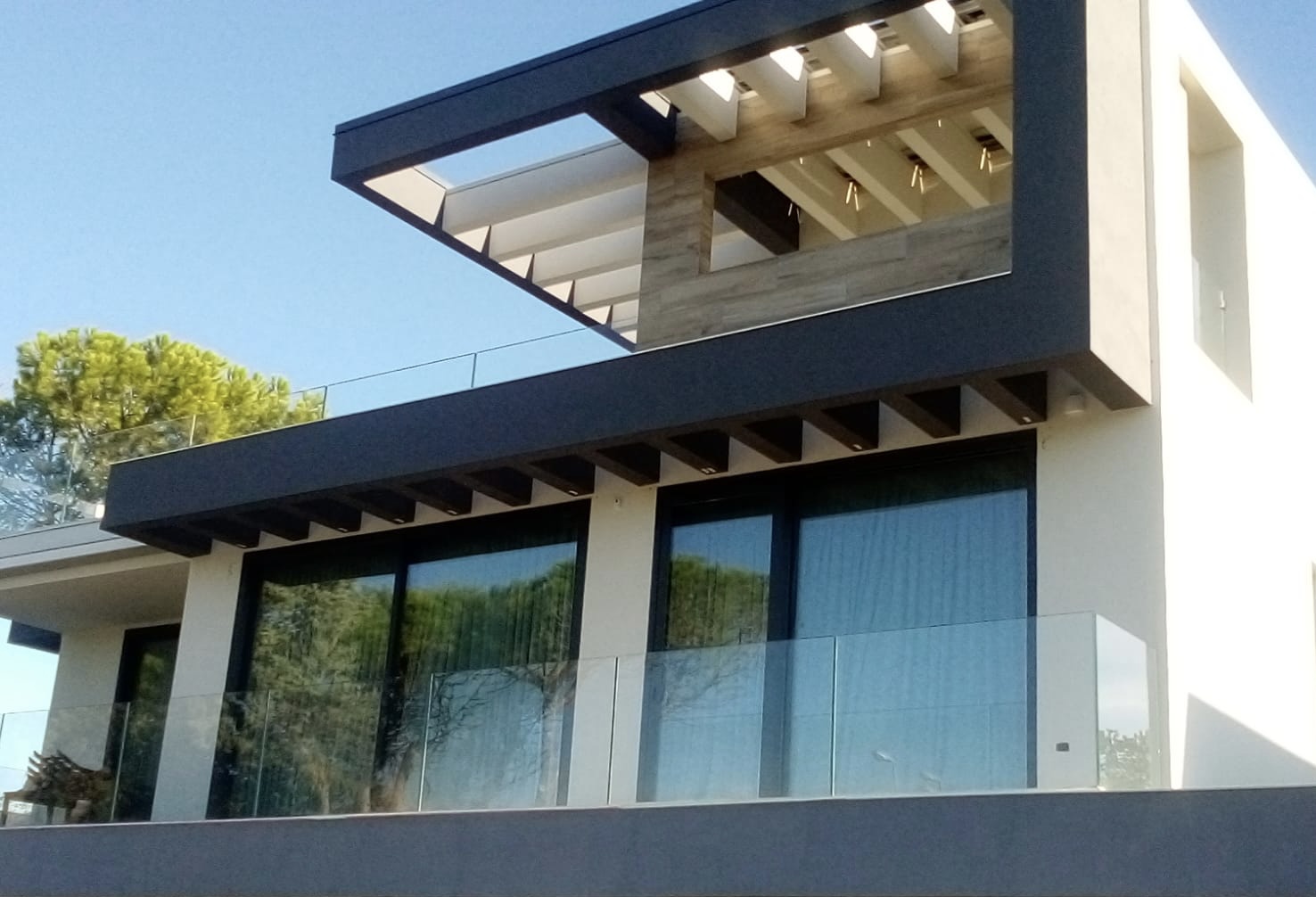 现代简约家居，展现生活品味-1